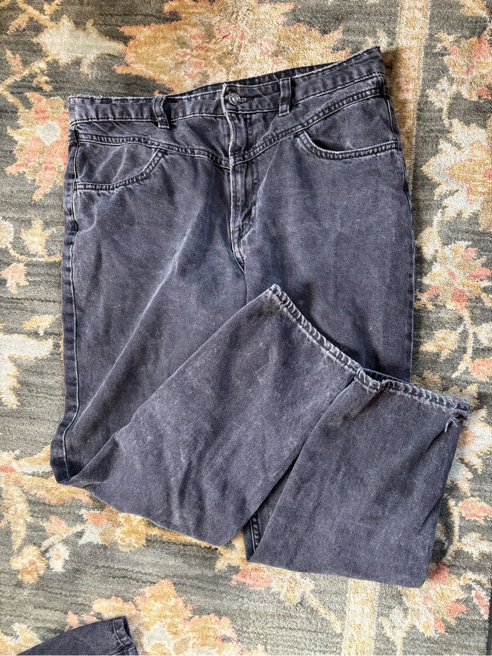 H&M Divided Faded High Rise Skinny Ankle Mom Jean